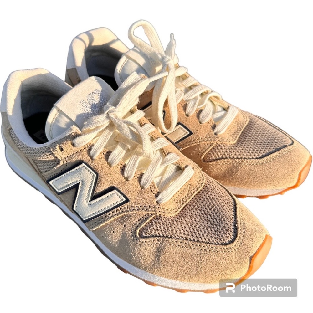 New Balance® X J.Crew 996 women's sneakers in suede, Sand/Ivory, Size 6 Glittery